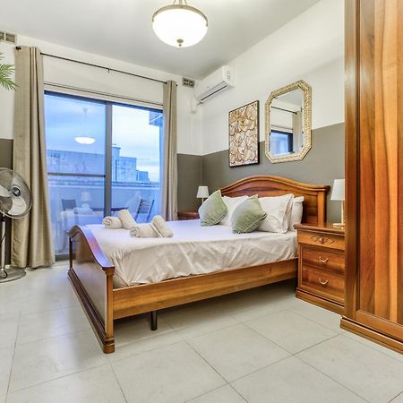 A Comfortable Apartment In The Heart Of Paceville Bt 360 Estates St. Julian's Exterior foto