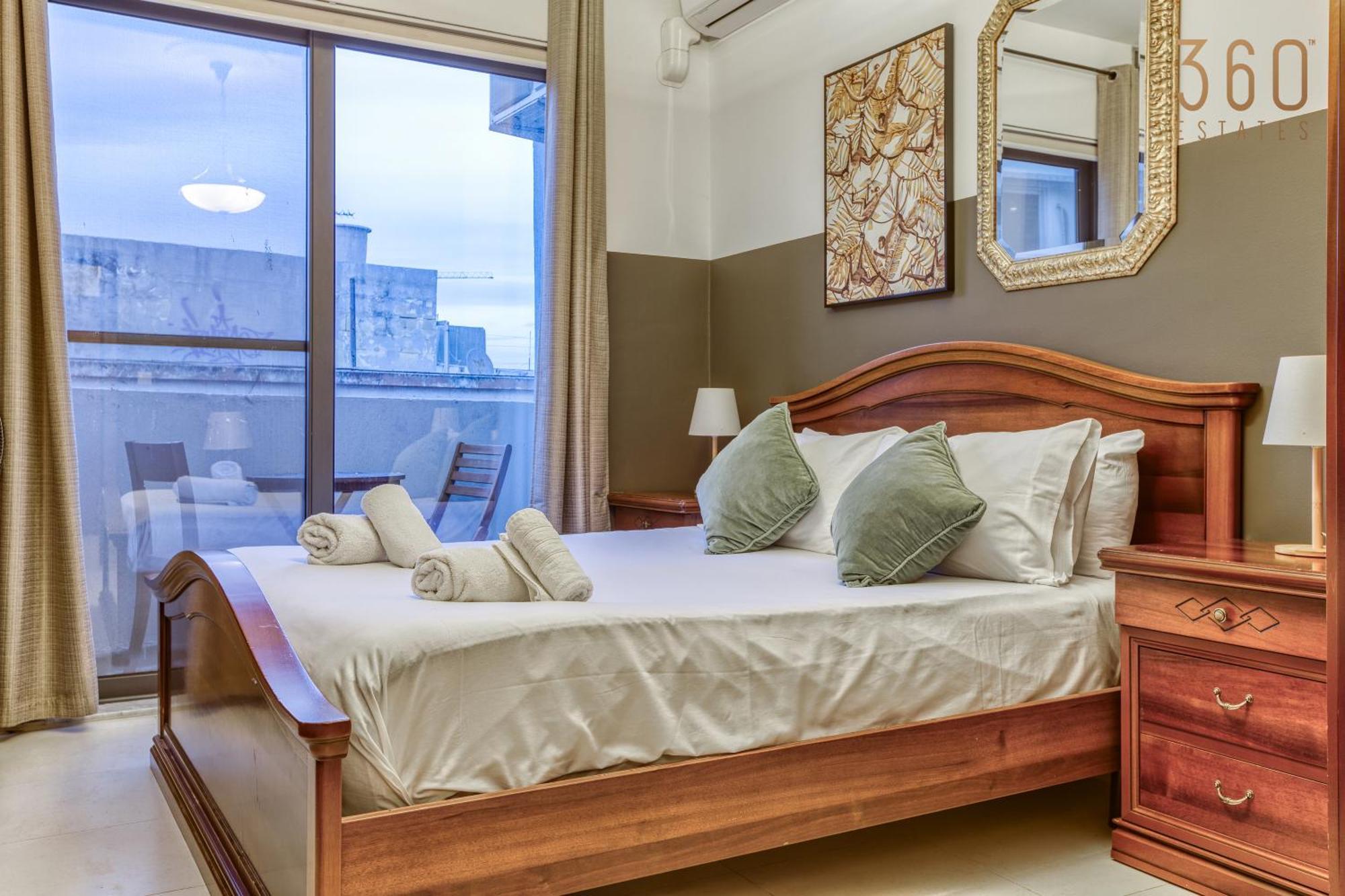 A Comfortable Apartment In The Heart Of Paceville Bt 360 Estates St. Julian's Exterior foto